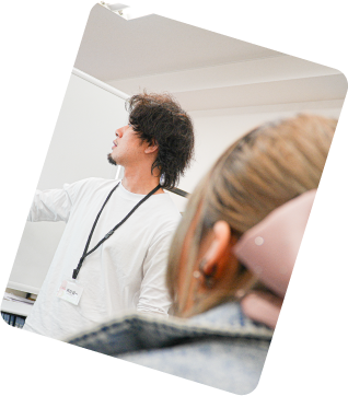 講義を受けている写真